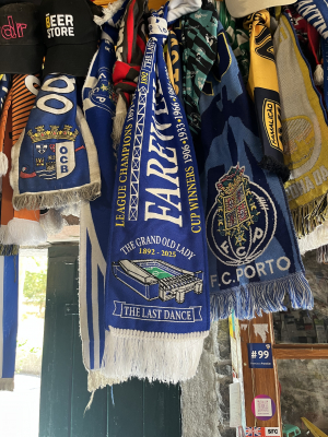Just added a blues scarf to cracking footie bar Taberna Da Poncha on Madeira! COYB!